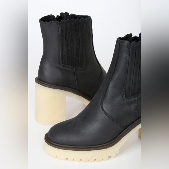 Free People James Chelsea Boots ✨ Black Leather Size 8.5 | 38.5 | heeled - Picture 4 of 16